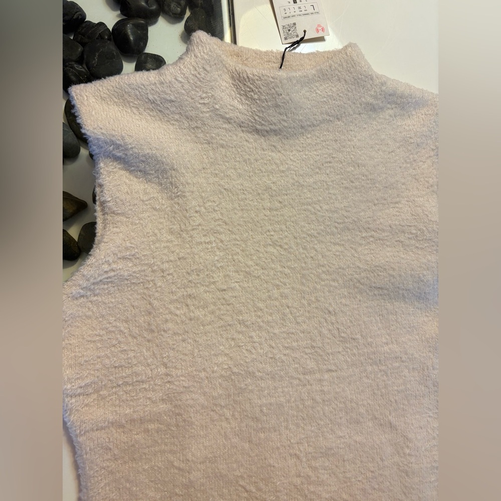 NWT- Zara Ivory Sleeveless Fringe Top - Picture 4 of 10